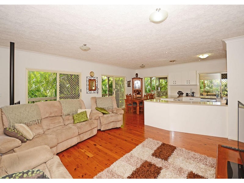 20 Oslove Dr, Booral QLD 4655