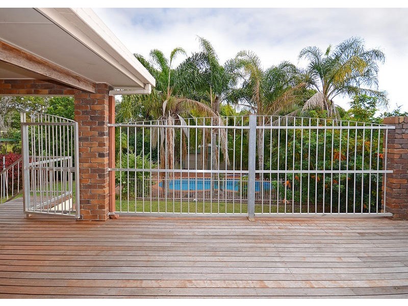 49 Jensen Dr, Urraween QLD 4655