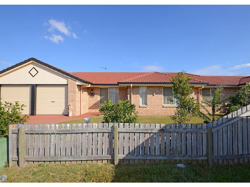 4 Isis Crt, Eli Waters QLD 4655