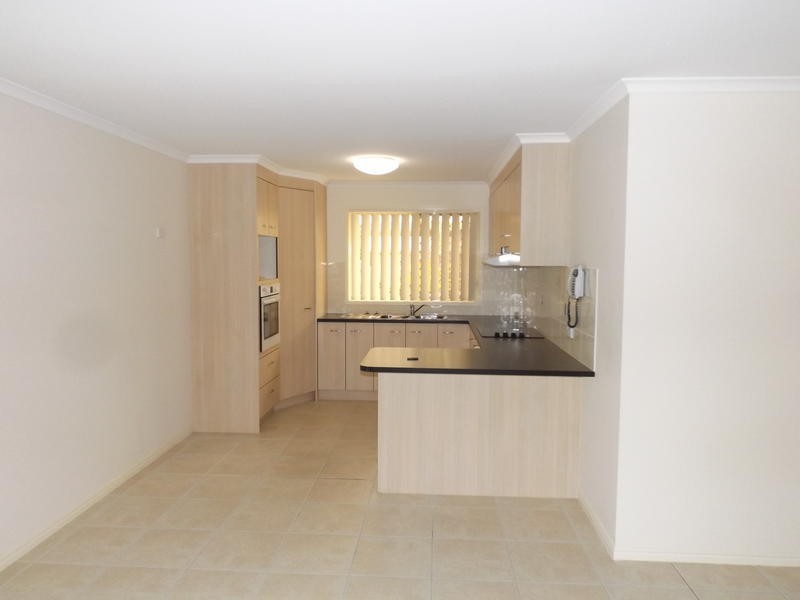 38 Moonstone Dr, Urangan QLD 4655