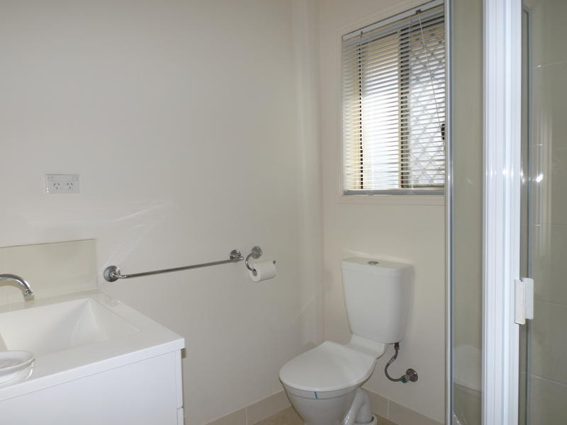 38 Moonstone Dr, Urangan QLD 4655
