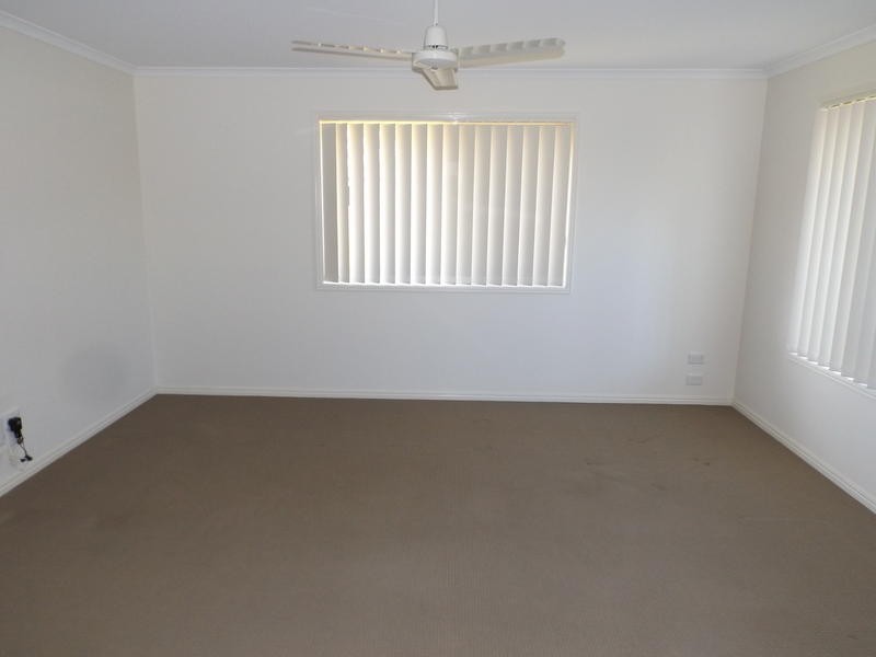38 Moonstone Dr, Urangan QLD 4655
