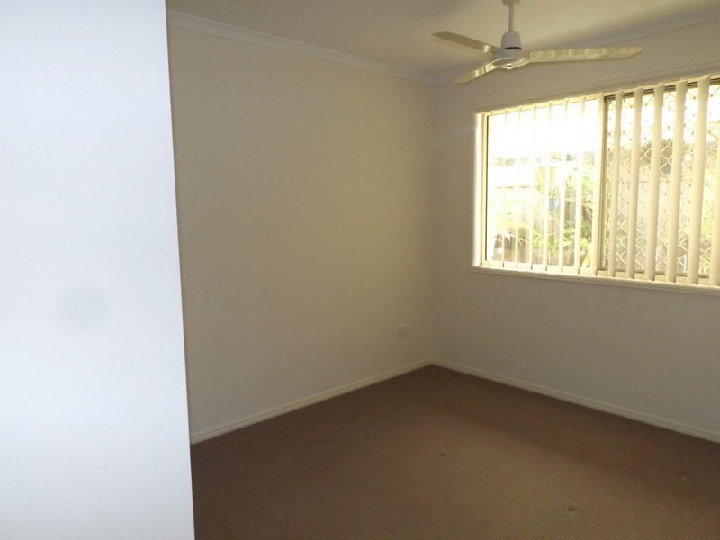 38 Moonstone Dr, Urangan QLD 4655