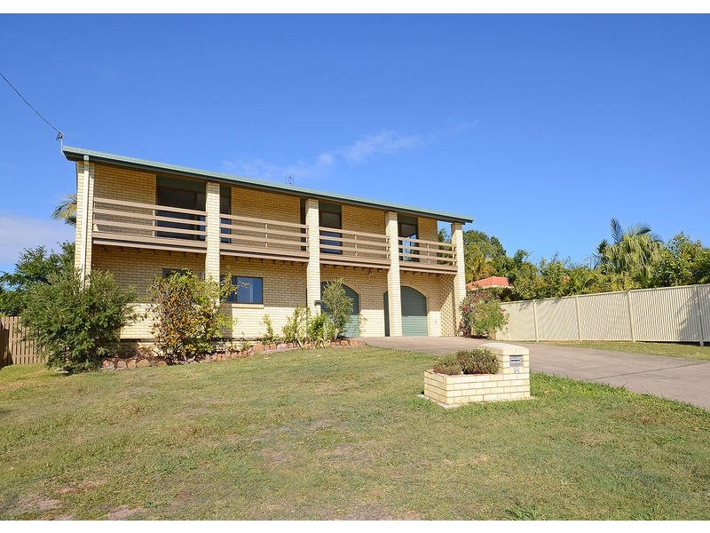 651 Boat Harbour Dr, Urangan QLD 4655