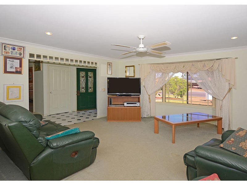 25 Ibis Blvd, Eli Waters QLD 4655