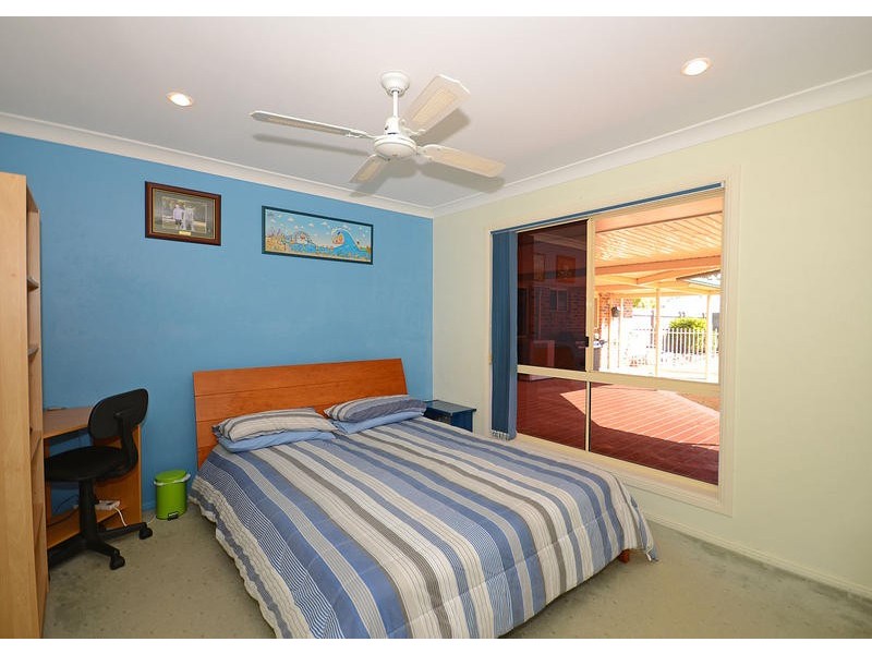 25 Ibis Blvd, Eli Waters QLD 4655