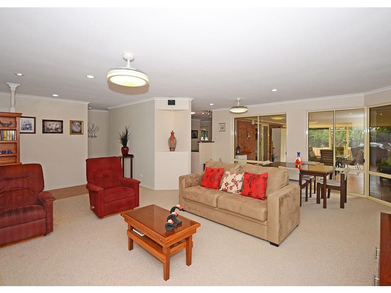 23 Corser St, Point Vernon QLD 4655