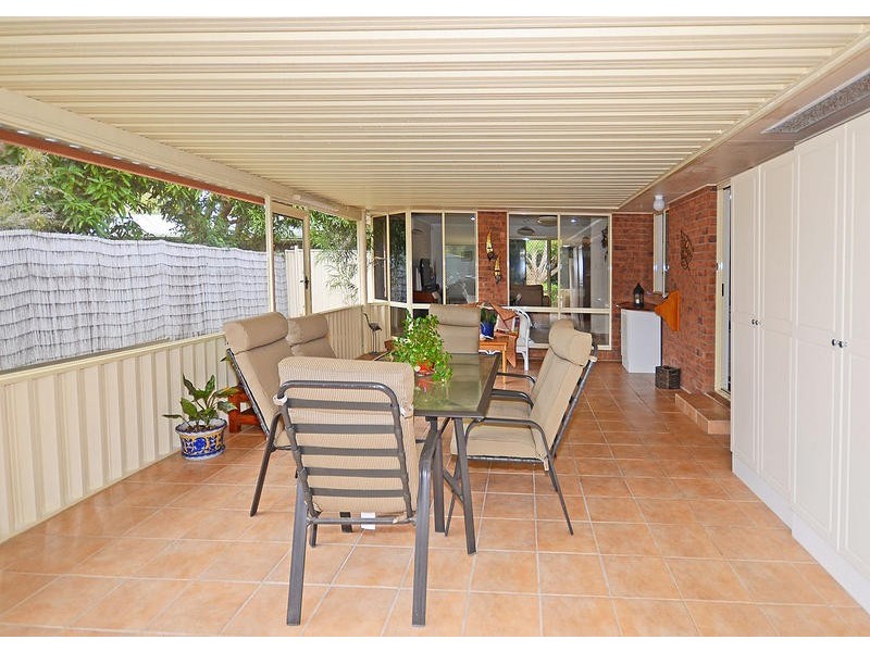 23 Corser St, Point Vernon QLD 4655