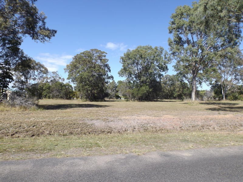 69 Swan Dr, Booral QLD 4655