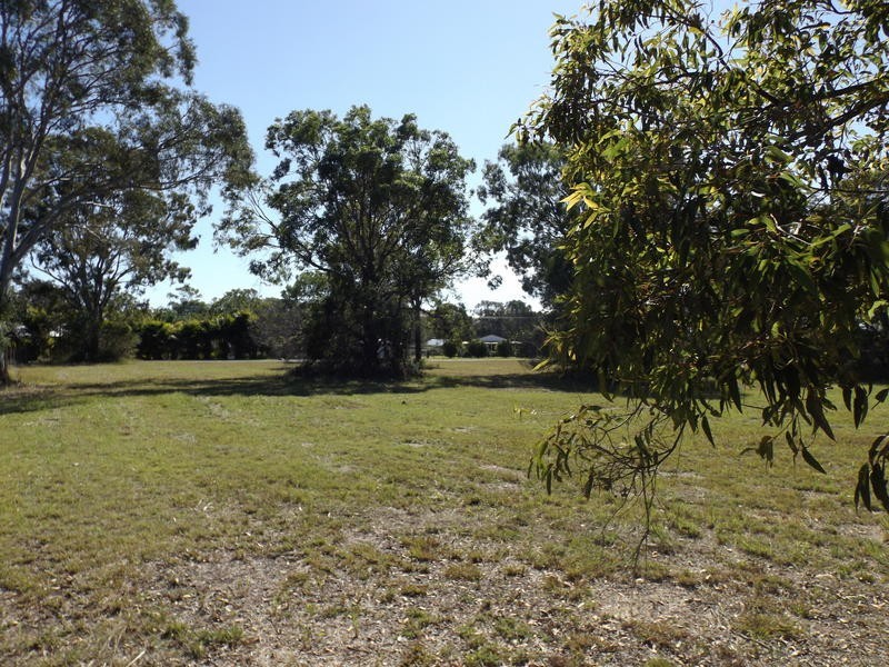 69 Swan Dr, Booral QLD 4655