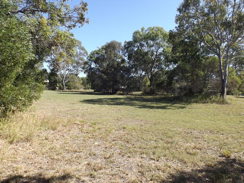 69 Swan Dr, Booral QLD 4655