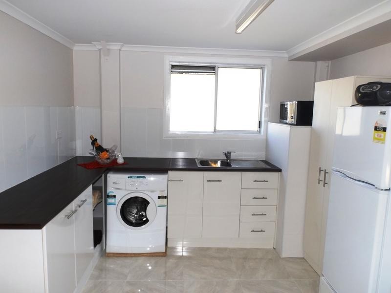 1 Gibbs St, Urangan QLD 4655
