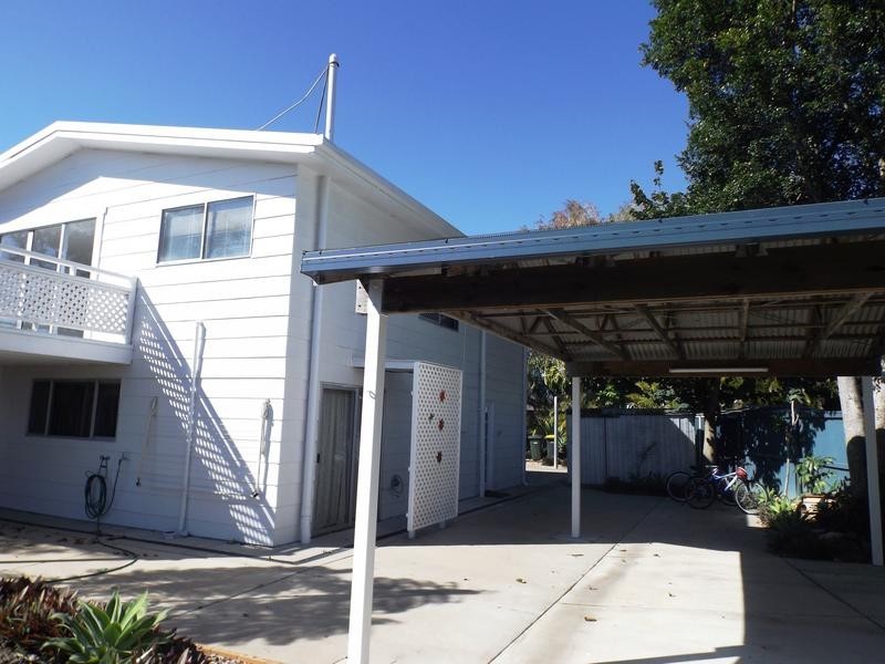 1 Gibbs St, Urangan QLD 4655