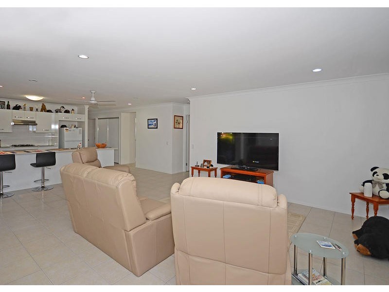 3 Forrest Ct, Urraween QLD 4655