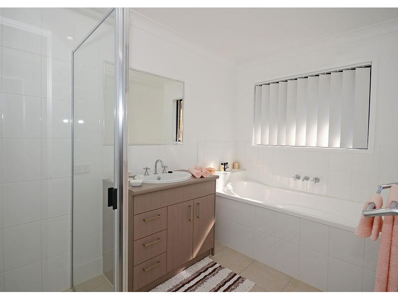 3 Forrest Ct, Urraween QLD 4655
