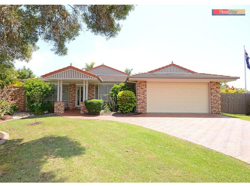 28 Bergin Crt, Torquay QLD 4655