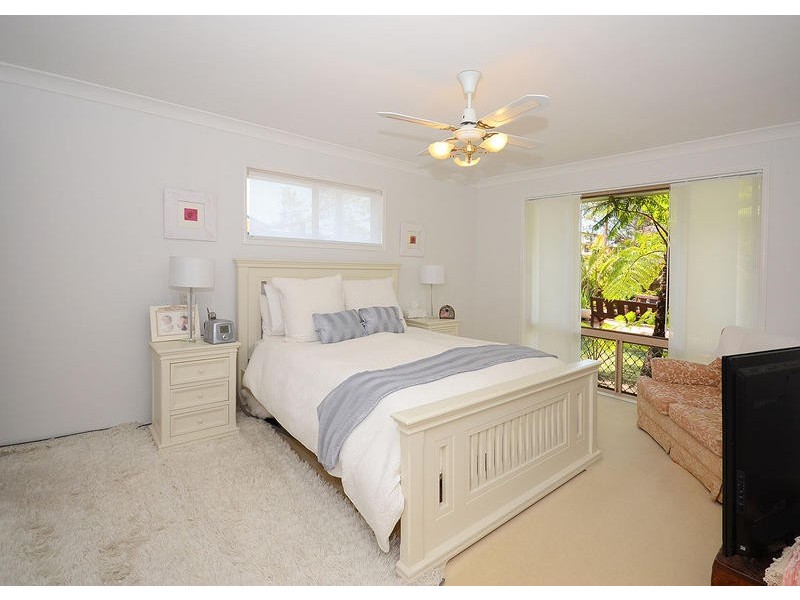 28 Bergin Crt, Torquay QLD 4655