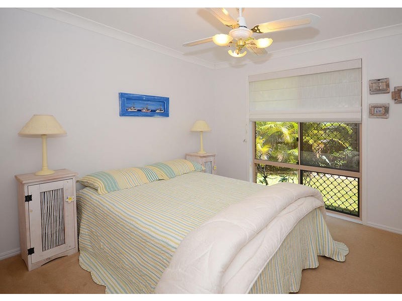 28 Bergin Crt, Torquay QLD 4655