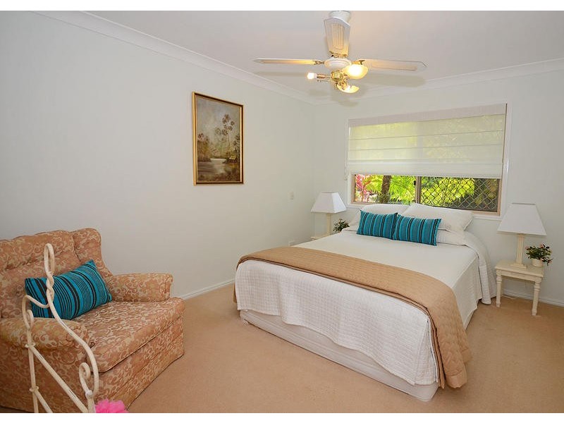 28 Bergin Crt, Torquay QLD 4655