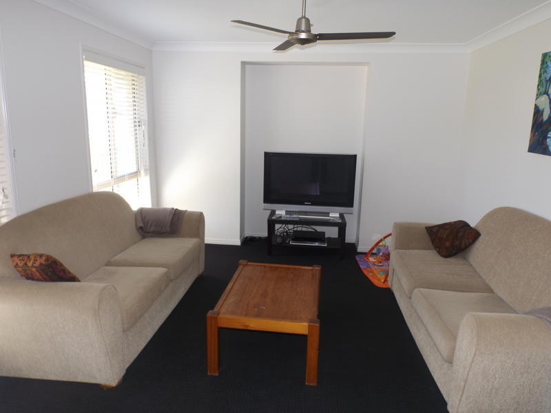 15 Zac Crt, Urraween QLD 4655