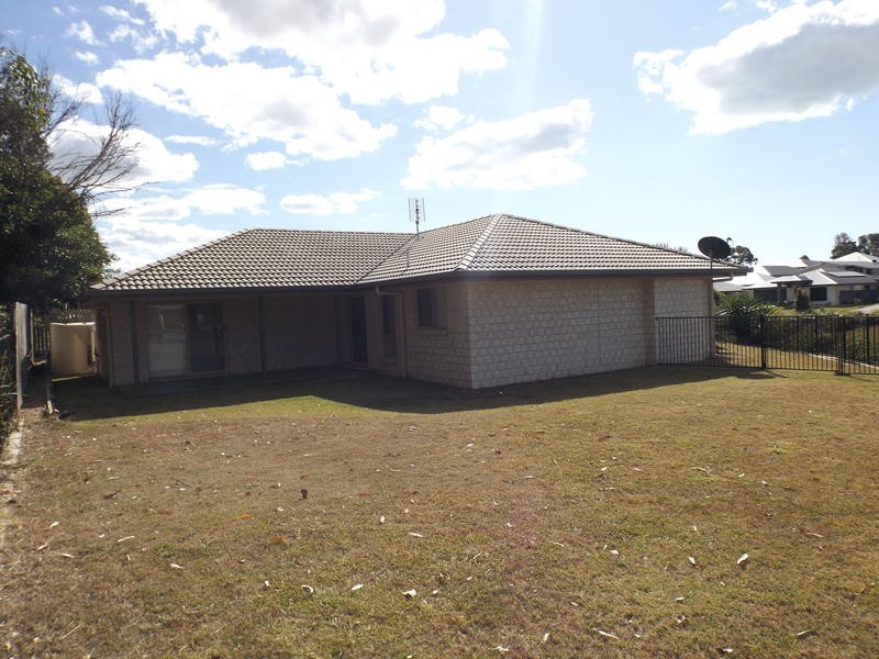 15 Zac Crt, Urraween QLD 4655
