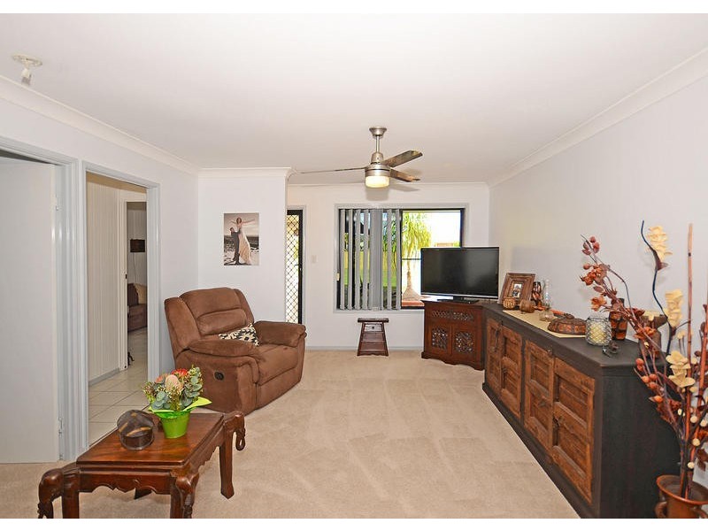 23 Pialba Downs Drive, Eli Waters QLD 4655