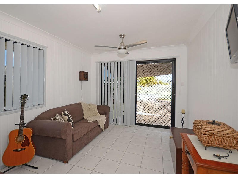 23 Pialba Downs Drive, Eli Waters QLD 4655