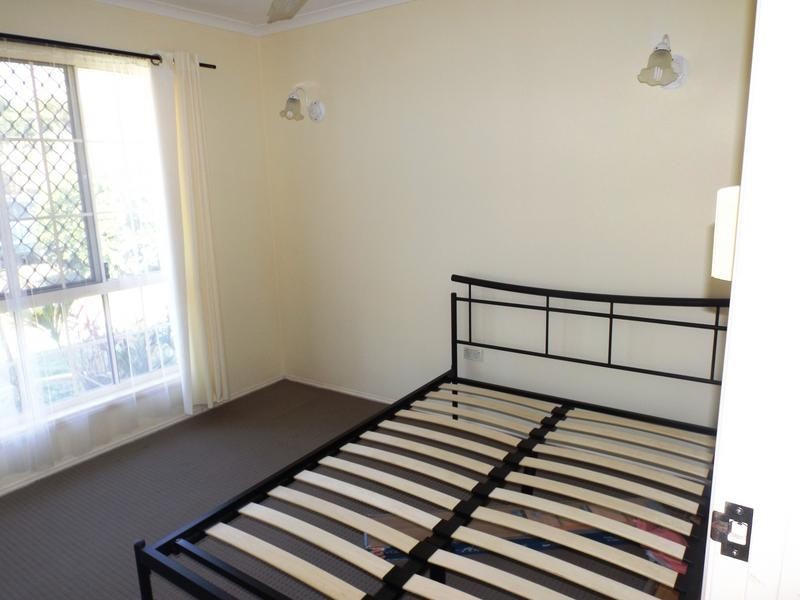 22 Shelley St, Scarness QLD 4655