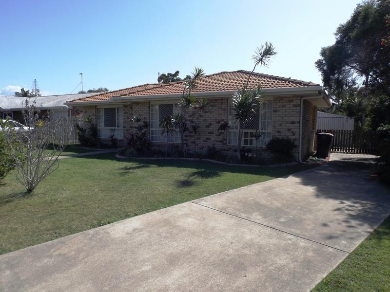 22 Shelley St, Scarness QLD 4655