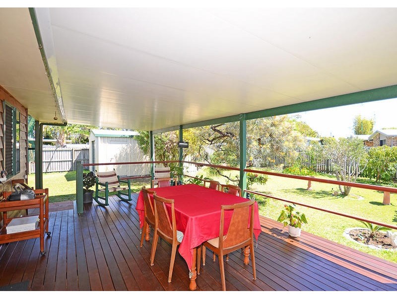 4 Harselaar Dr, Point Vernon QLD 4655