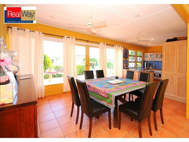 6 Aplin St, Point Vernon QLD 4655