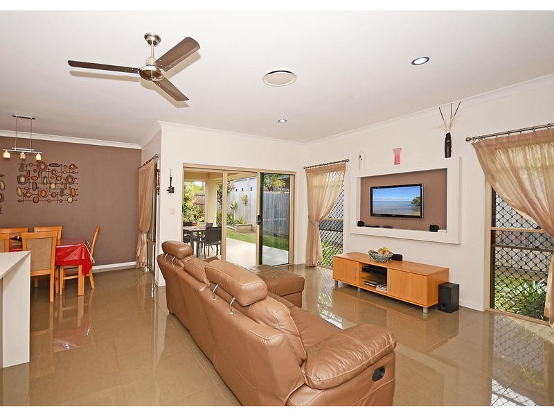 26 Parraweena Court, Point Vernon QLD 4655
