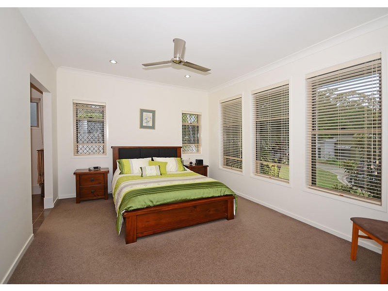 26 Parraweena Court, Point Vernon QLD 4655