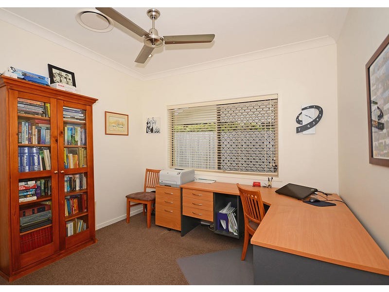 26 Parraweena Court, Point Vernon QLD 4655