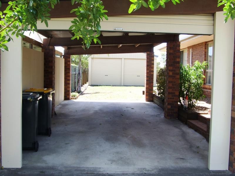 30 Bunker Ave, Urraween QLD 4655