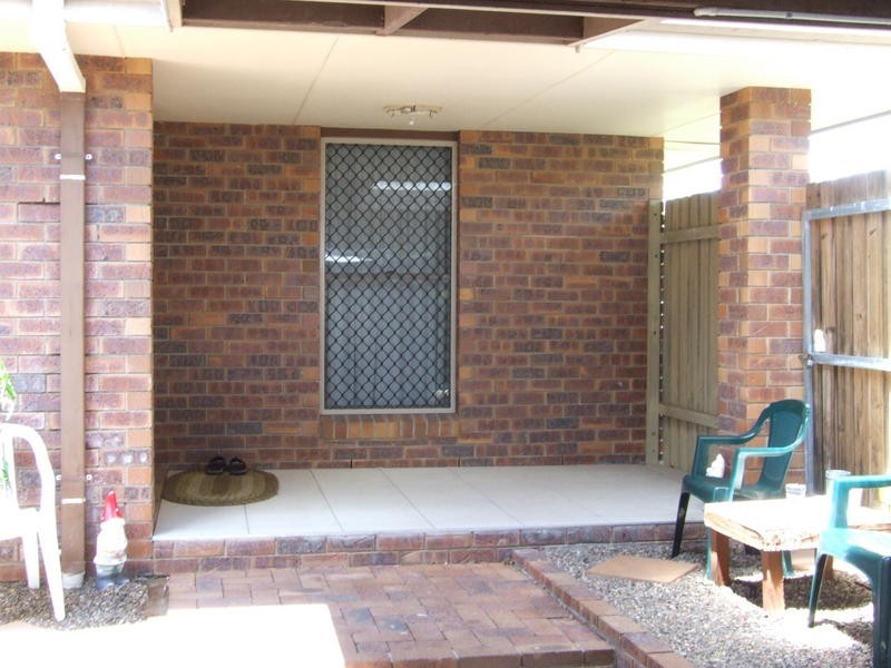 30 Bunker Ave, Urraween QLD 4655