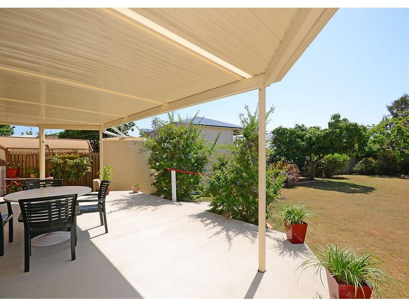 12 Flinders St, Point Vernon QLD 4655