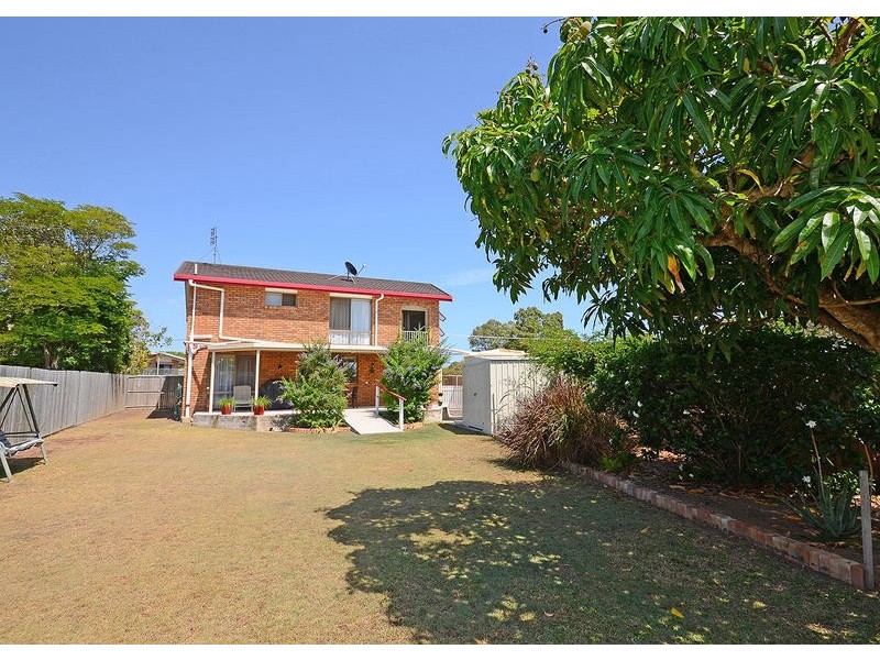 12 Flinders St, Point Vernon QLD 4655