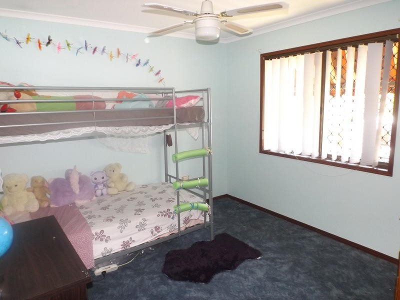 133 Elizabeth St, Urangan QLD 4655