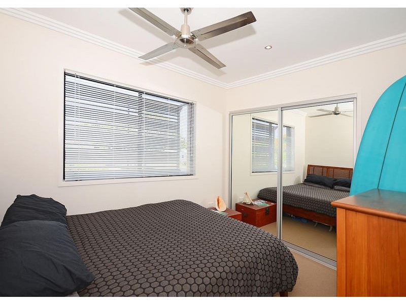 4 / 19 King St, Urangan QLD 4655