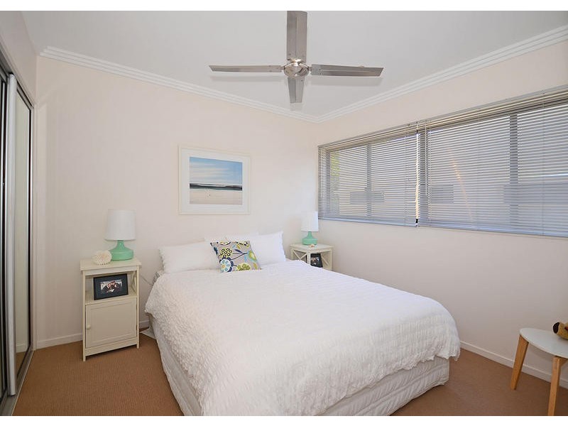 4 / 19 King St, Urangan QLD 4655