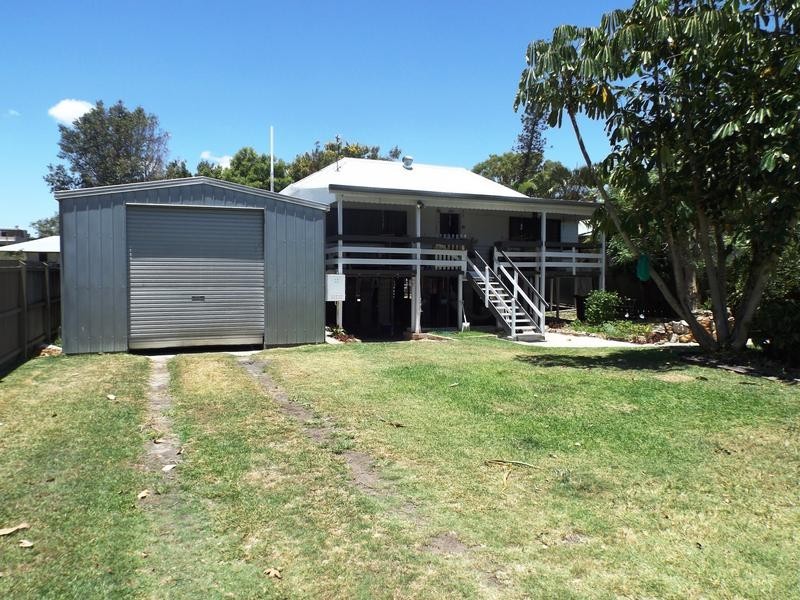 19 Hibiscus St, Urangan QLD 4655