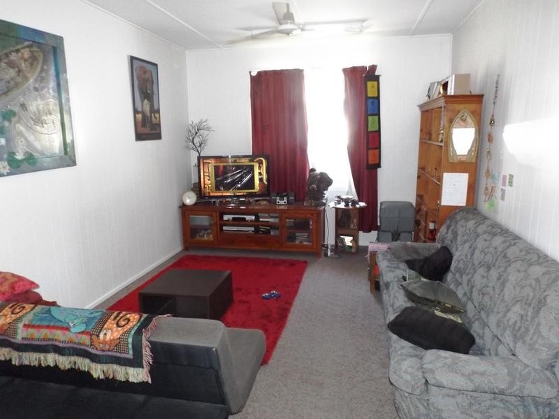 19 Hibiscus St, Urangan QLD 4655