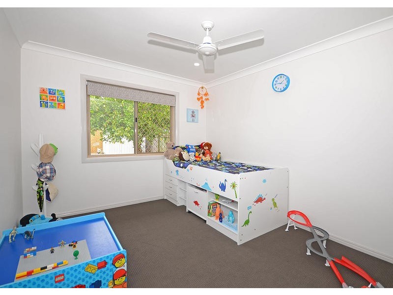 10 Granada Ct, Point Vernon QLD 4655