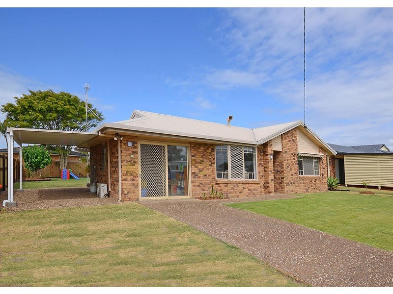 10 Granada Ct, Point Vernon QLD 4655