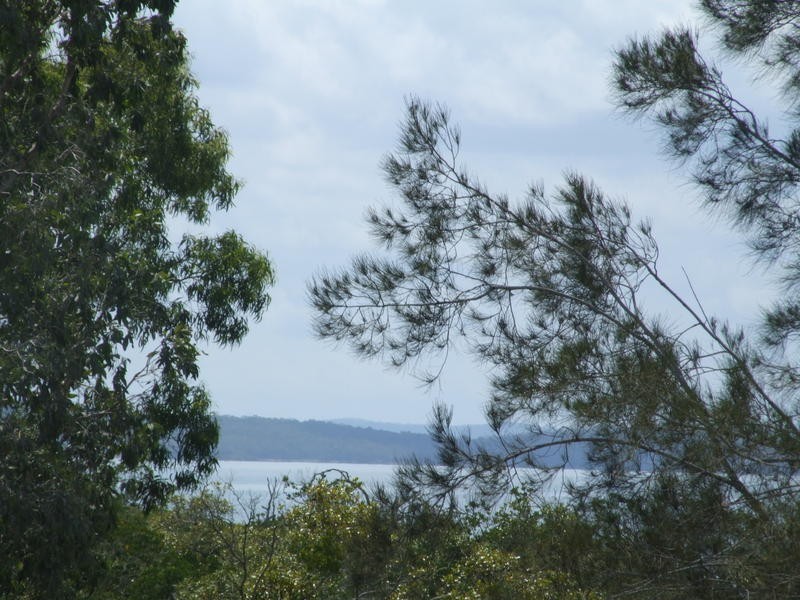 22 Foreshore Drive, Urangan QLD 4655