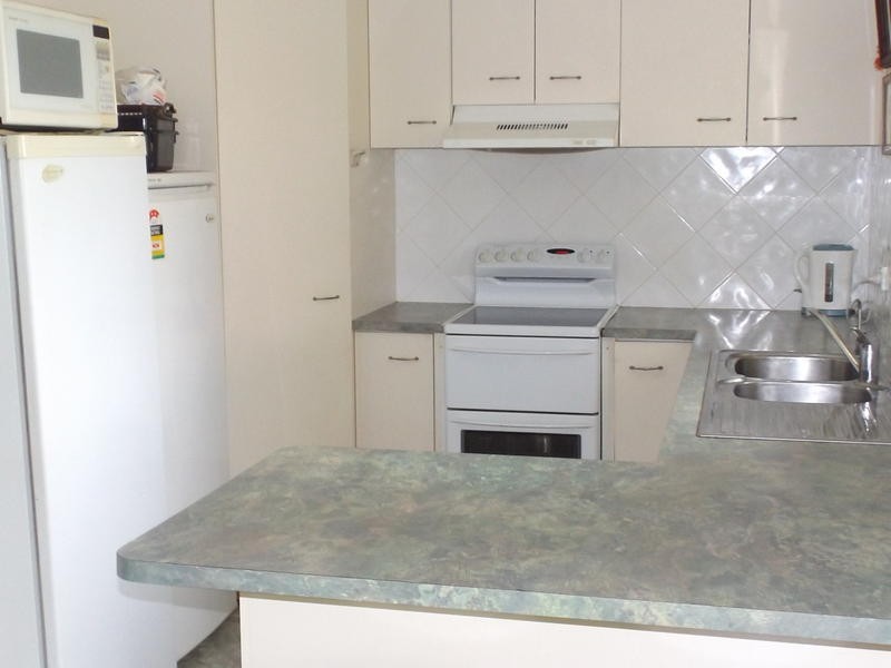 59 Aimee Dr, Urangan QLD 4655