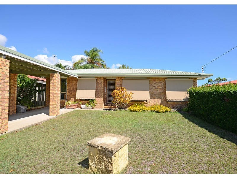 19 Drummond St, Urangan QLD 4655
