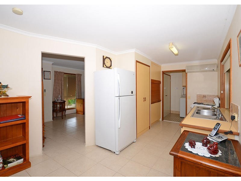 19 Drummond St, Urangan QLD 4655