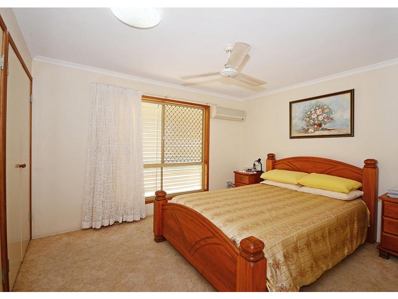 19 Drummond St, Urangan QLD 4655